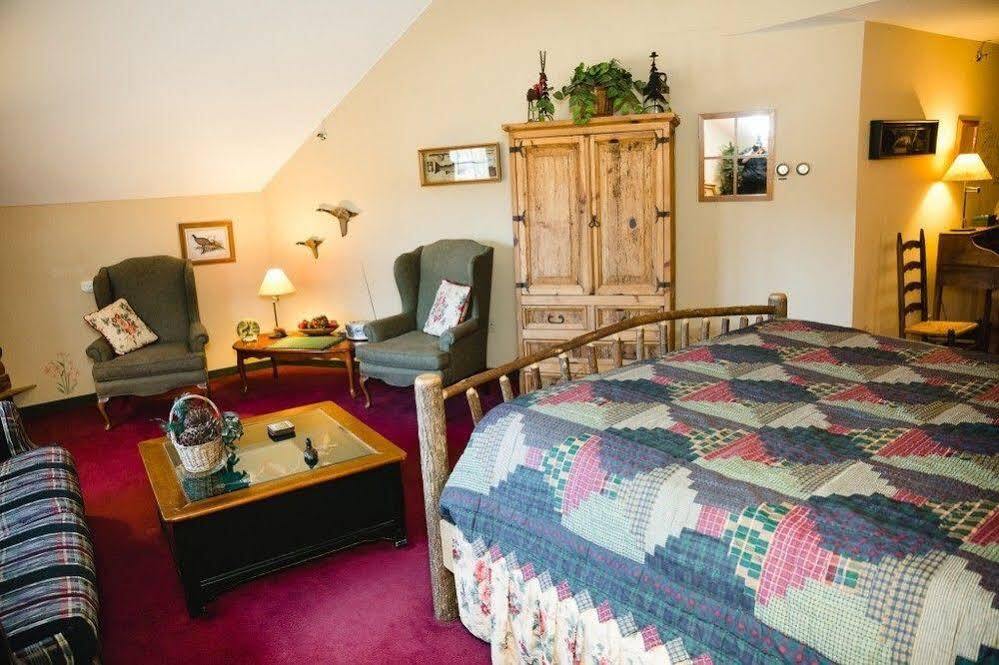 Rosewood Country Inn Bradford Esterno foto